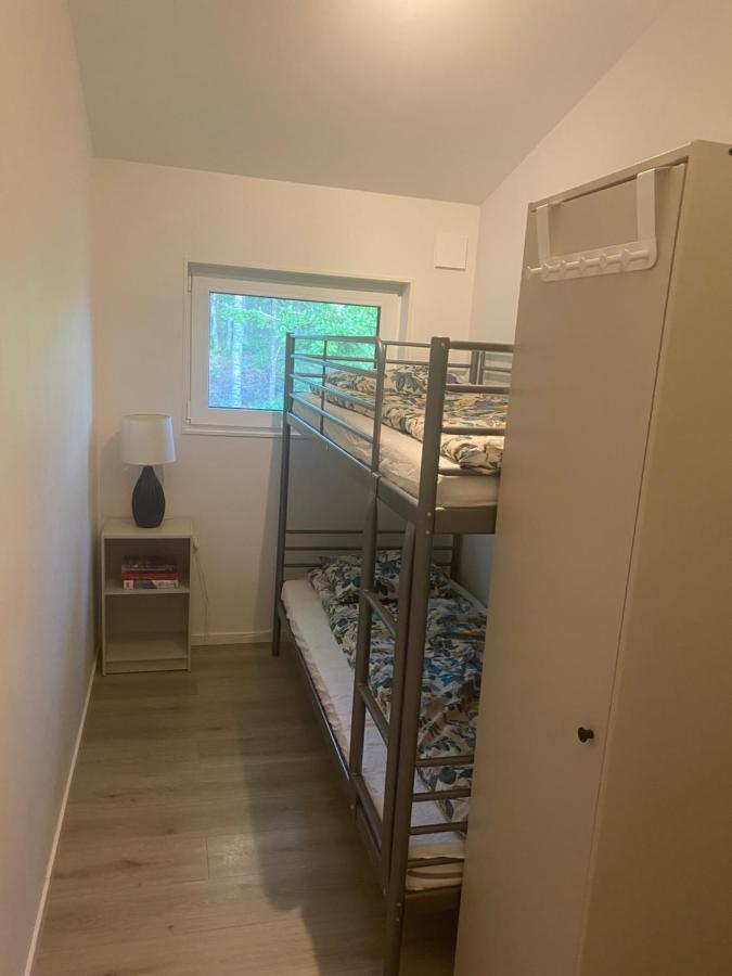 Sjoelanda Apartment Sjuntorp Ngoại thất bức ảnh